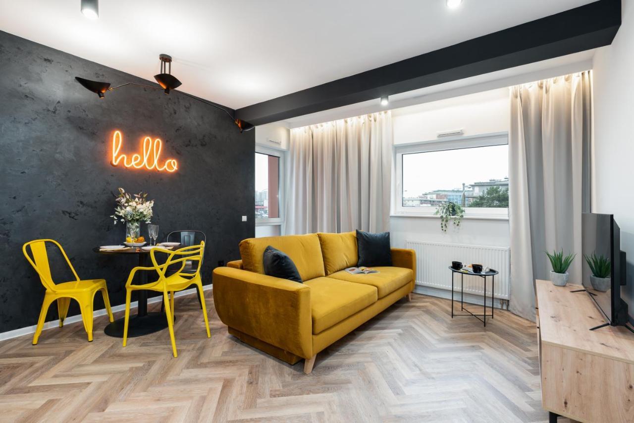 Loft Style Apartment Opienskiego Close To The Zurawiniec Nature Reserve By Noclegi Renters Познан Екстериор снимка