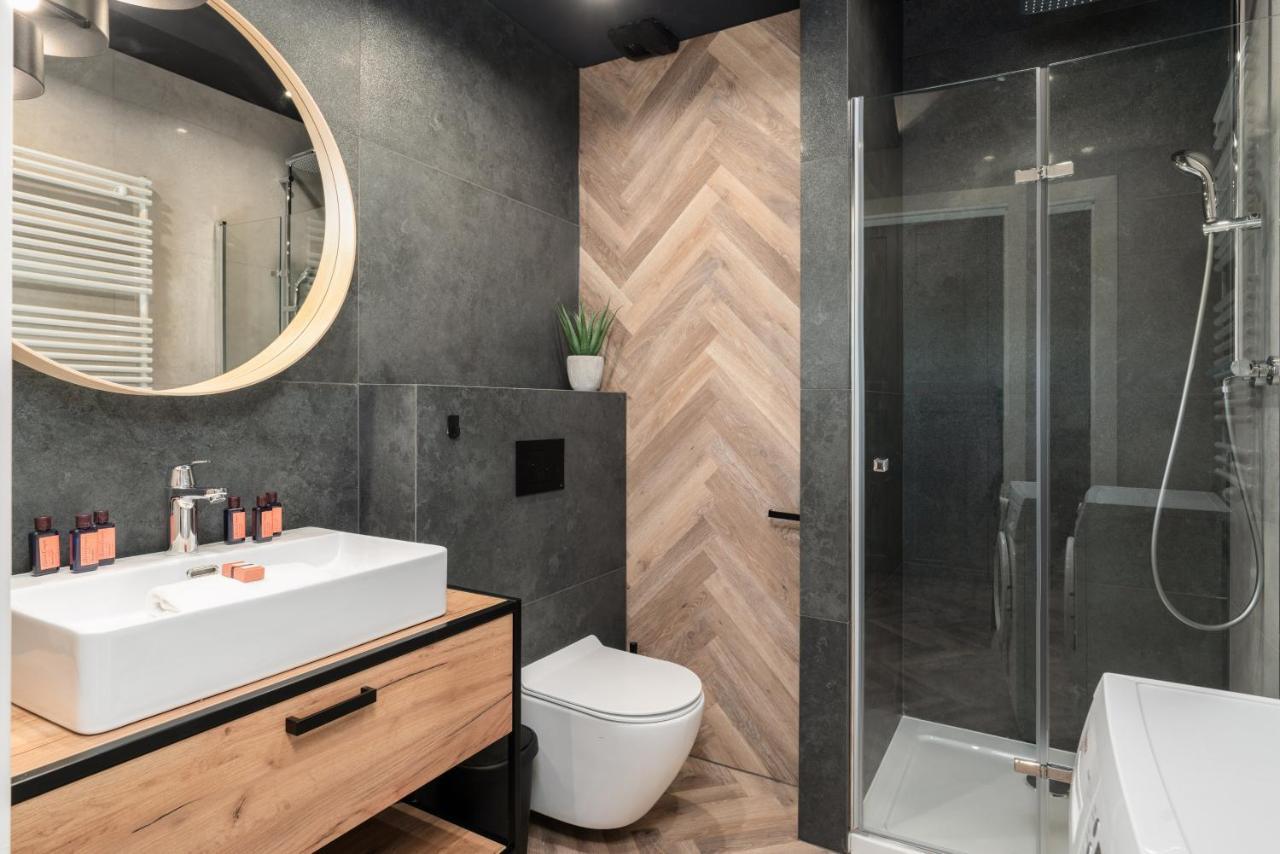 Loft Style Apartment Opienskiego Close To The Zurawiniec Nature Reserve By Noclegi Renters Познан Екстериор снимка